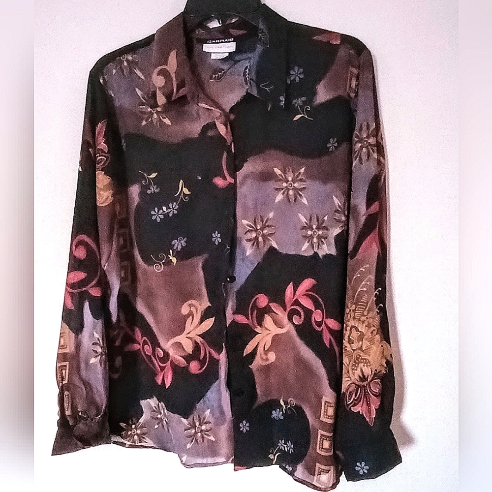 LADIES BUTTON DOWN SHIRT, LONG SLEEVE, X LARGE, BY CABRAIS COLLECTION